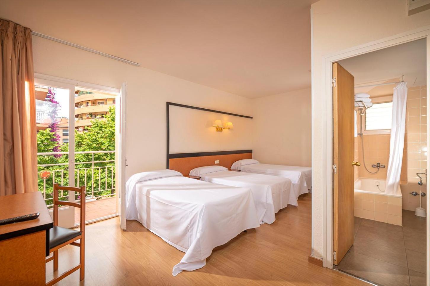 The Bb Hotel Boutique Can Colom Lloret de Mar Exterior foto